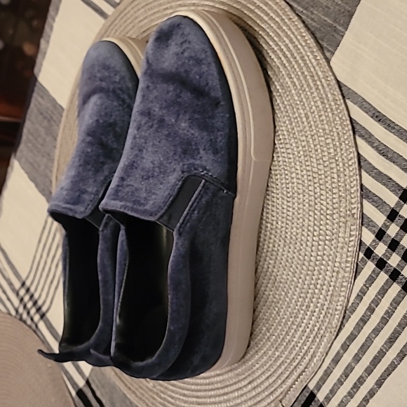 Circus by Sam Edelman Blue Velvet Scotlyn Sneakers - Picture 3 of 8